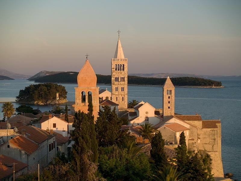 Apt. Old Town Rab Town Extérieur photo